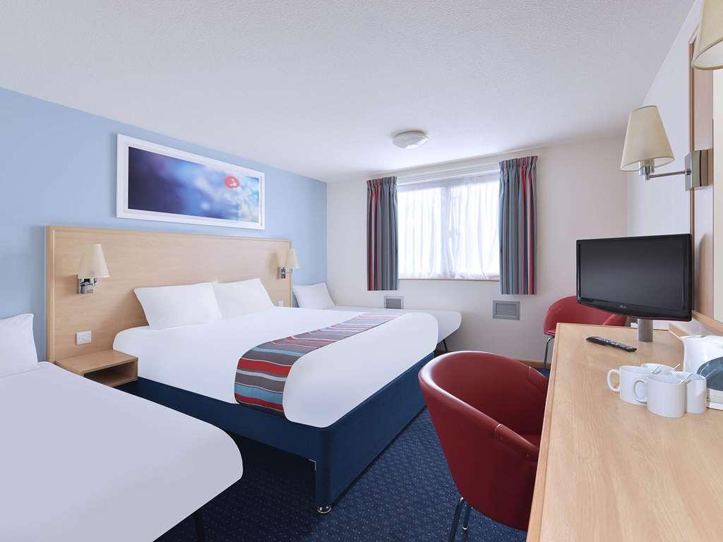Travelodge Leicester Hinckley Road Номер фото